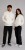 Uniwersalna bluza hoodie unisex w kolorze ecru dla kobiet i mężczyzn. Minimalistyczny fason, wysoka jakość materiału oraz wygodny krój tworzą idealną bluzę premium do codziennego noszenia.